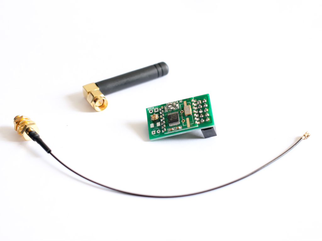 arpRF R3, IPEX>SMA cable and antenna